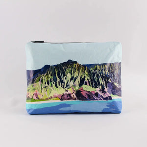 
            
                Load image into Gallery viewer, Na Pali Coast pouch
            
        