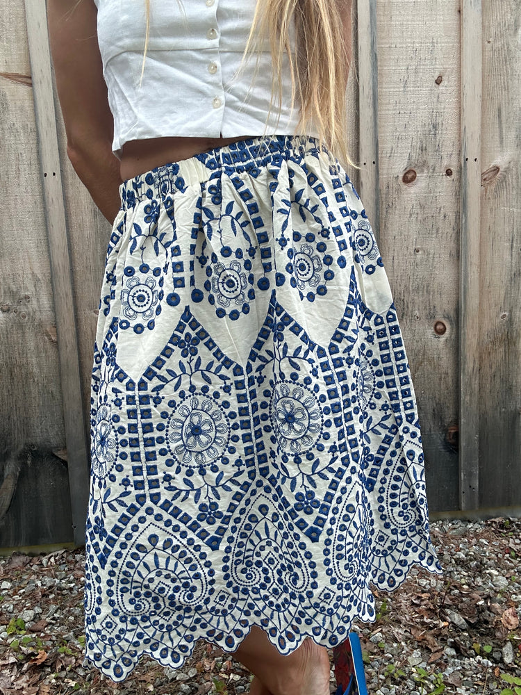 Walking in Greece maxi skirt