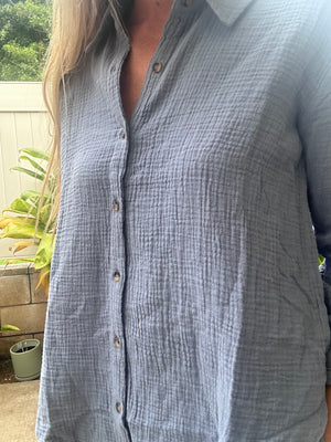 
            
                Load image into Gallery viewer, Coconut Grove crinkle gauze shirt
            
        