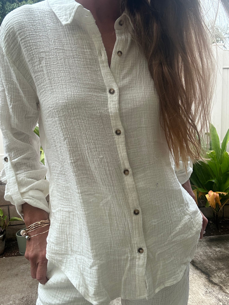 
            
                Load image into Gallery viewer, Coconut Grove crinkle gauze shirt
            
        