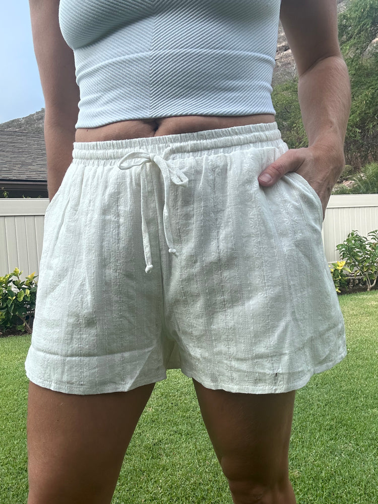 
            
                Load image into Gallery viewer, Aces embroidered shorts
            
        