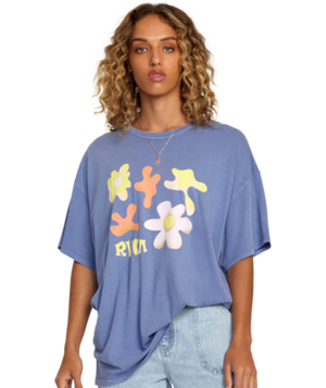 
            
                Load image into Gallery viewer, RVCA Day Dream tee
            
        