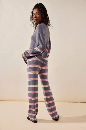 
            
                Load image into Gallery viewer, FREE PEOPLE Mariner Sweater pant-Lollipop combo
            
        