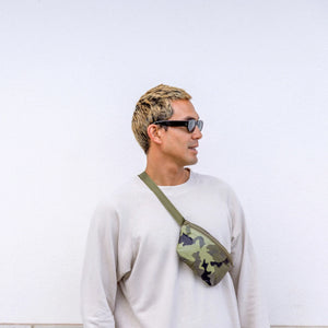 
            
                Load image into Gallery viewer, ALOHA COLLECTION Hip pack-camo
            
        