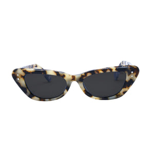 
            
                Load image into Gallery viewer, ISEA Astrid sunglasses
            
        