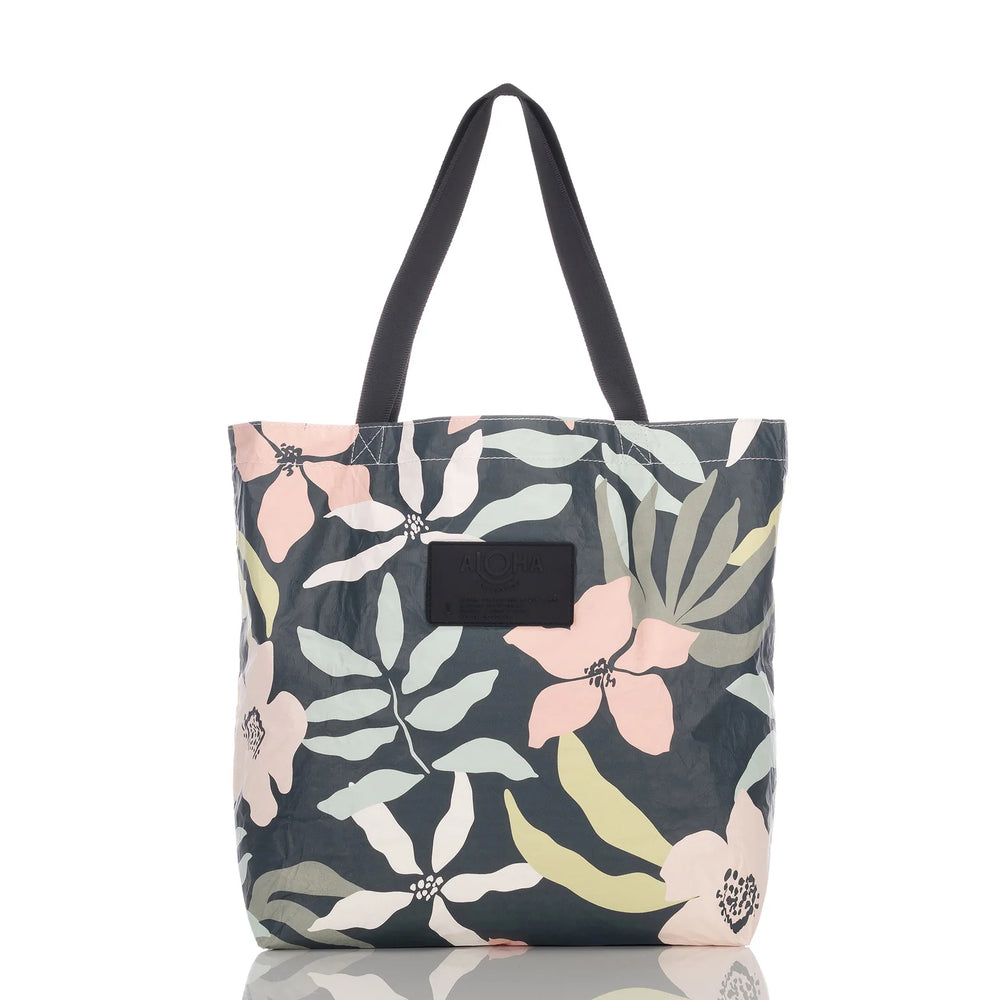 
            
                Load image into Gallery viewer, ALOHA COLLECTION Flora Reversible Tote bag
            
        