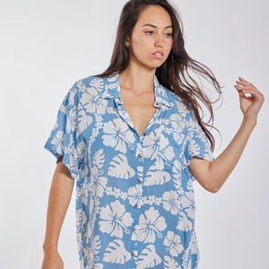
            
                Load image into Gallery viewer, BENOA Aloha Shirt Dress- Blue Hawaii
            
        