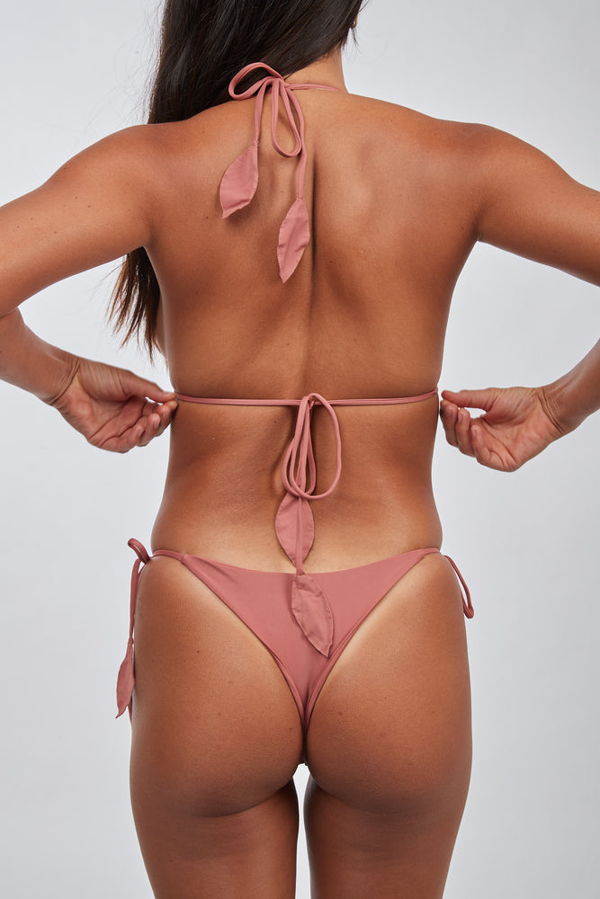 
            
                Load image into Gallery viewer, BENOA SWIM Tunnels bikini bottom-Orchid
            
        