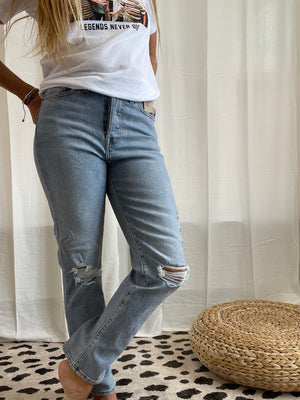 
            
                Load image into Gallery viewer, LEVI&amp;#39;S 501 Crop jeans
            
        